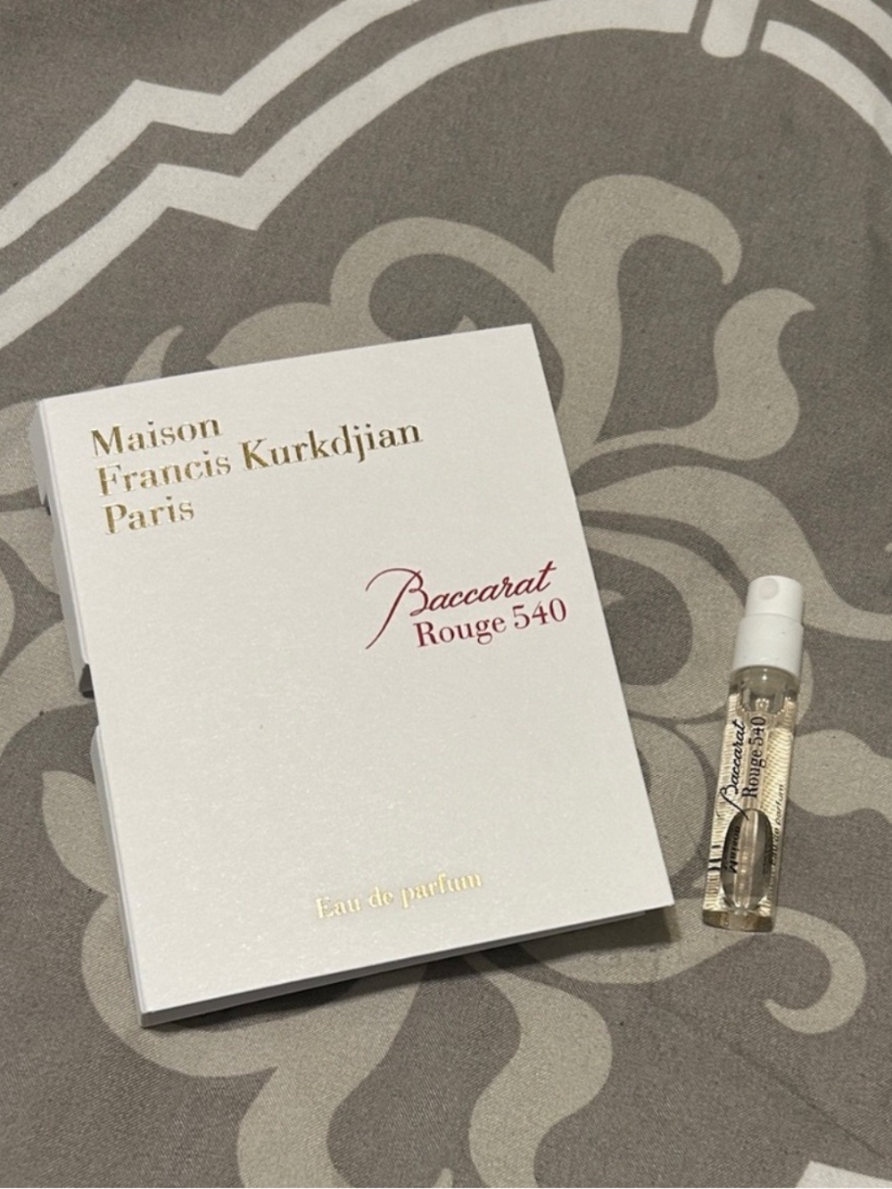 Maison Francis Kurkdjian 1-Mini Baccarat Rouge 540 EDP 2 ml / Made in France